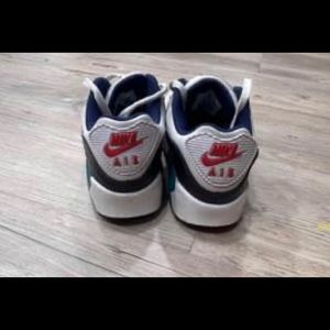 Youth Nike Air Max 90 Ken Griffey Jr size 4